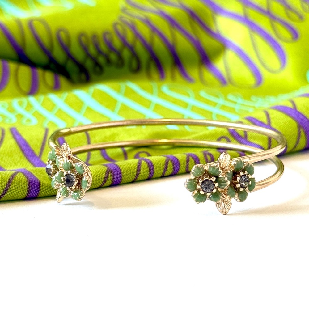 LEE ANGEL for NEIMAN MARCUS | New Mint Green Floral Cuff Bracelet | Floor Model - Picture 4 of 8
